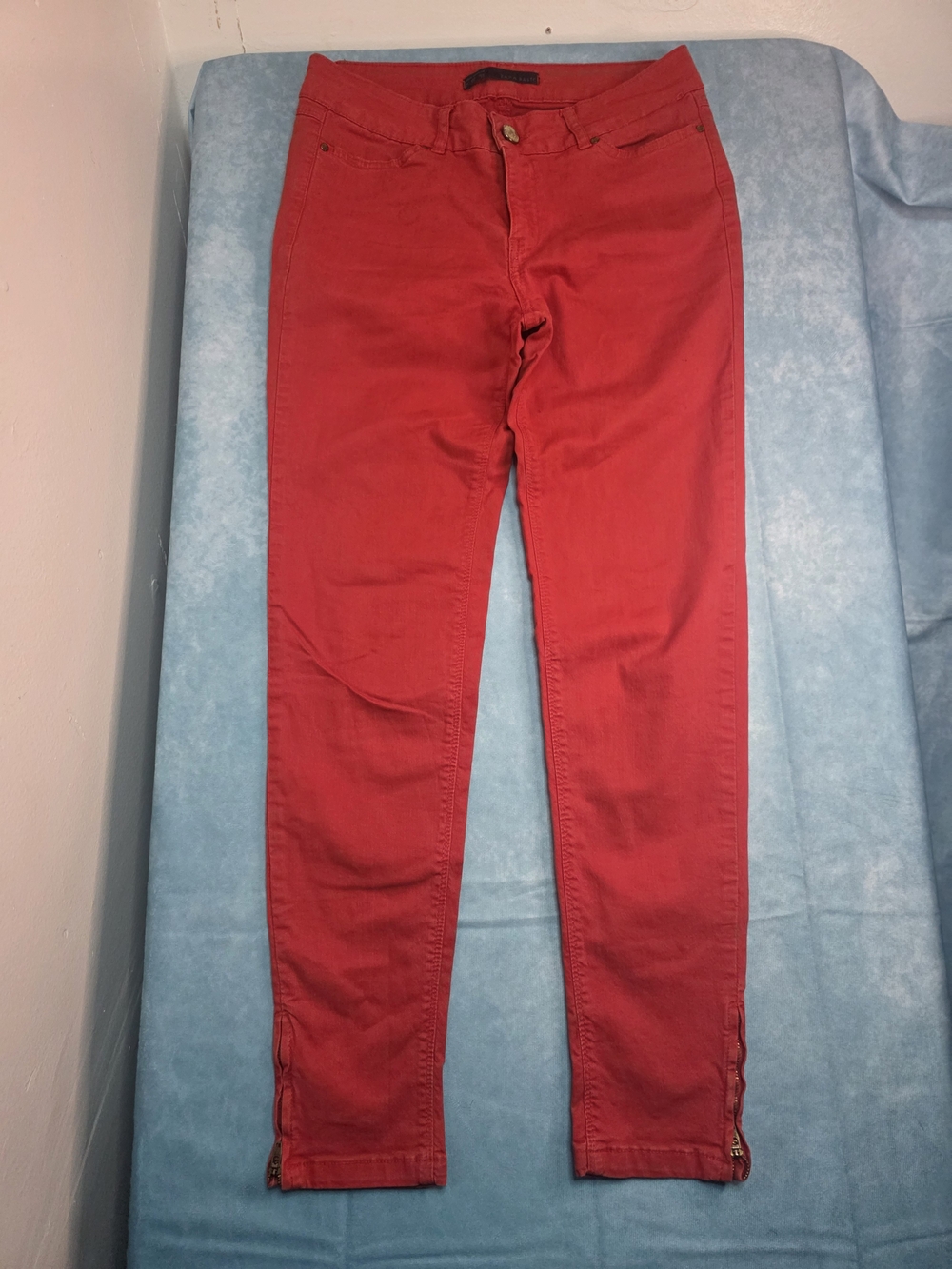 Women’s Red Slim Stretch Jeans